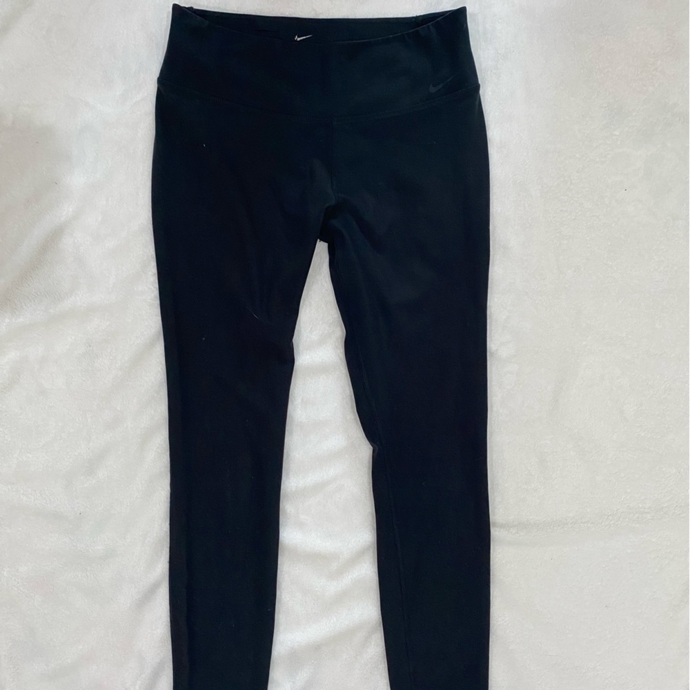 Used- Like new- Nike Dry Fit Leggings